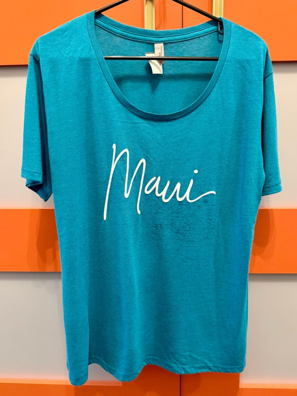 Maui Hawaii Souvenir Tee XL Blue Puff Print Graphic Shirt NWT Sun International
